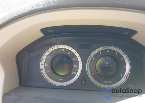 2011 Volvo Xc70 T6 z USA, uszkodzony, nr VIN YV4902BZ5B1096359